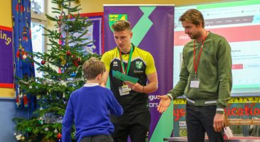 Tim Krul reading stars