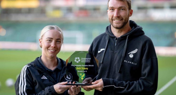 Stacey wins PFA award