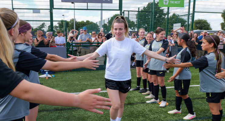 Two-time European Champion Lauren Hemp returns to The Nest