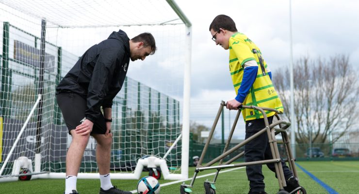 Playing accessible football
