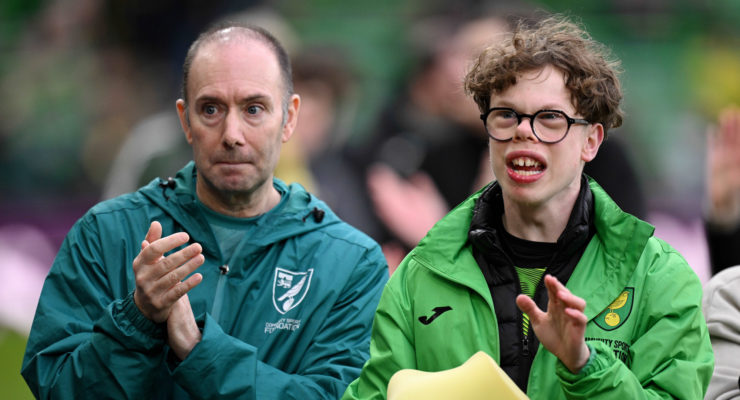 Pitch parade participants