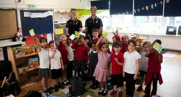 Kellen Fisher & Jacon Wright surprise Colman Schools pupils with end‑of‑year visit